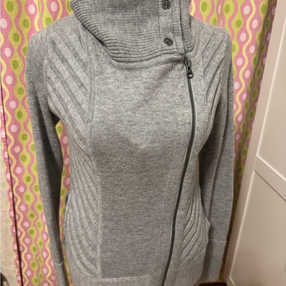 Women's Athleta Gray Sweater